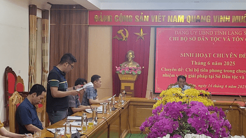 CHI BỘ SỞ DÂN TỘC VÀ TÔN GIÁO TỈNH LẠNG SƠN TỔ CHỨC SINH HOẠT CHUYÊN ĐỀ VỀ CHUYỂN ĐỔI SỐ THEO NGHỊ QUYẾT SỐ 57-NQ/TW, NGÀY 22/12/2024 CỦA BỘ CHÍNH TRỊ