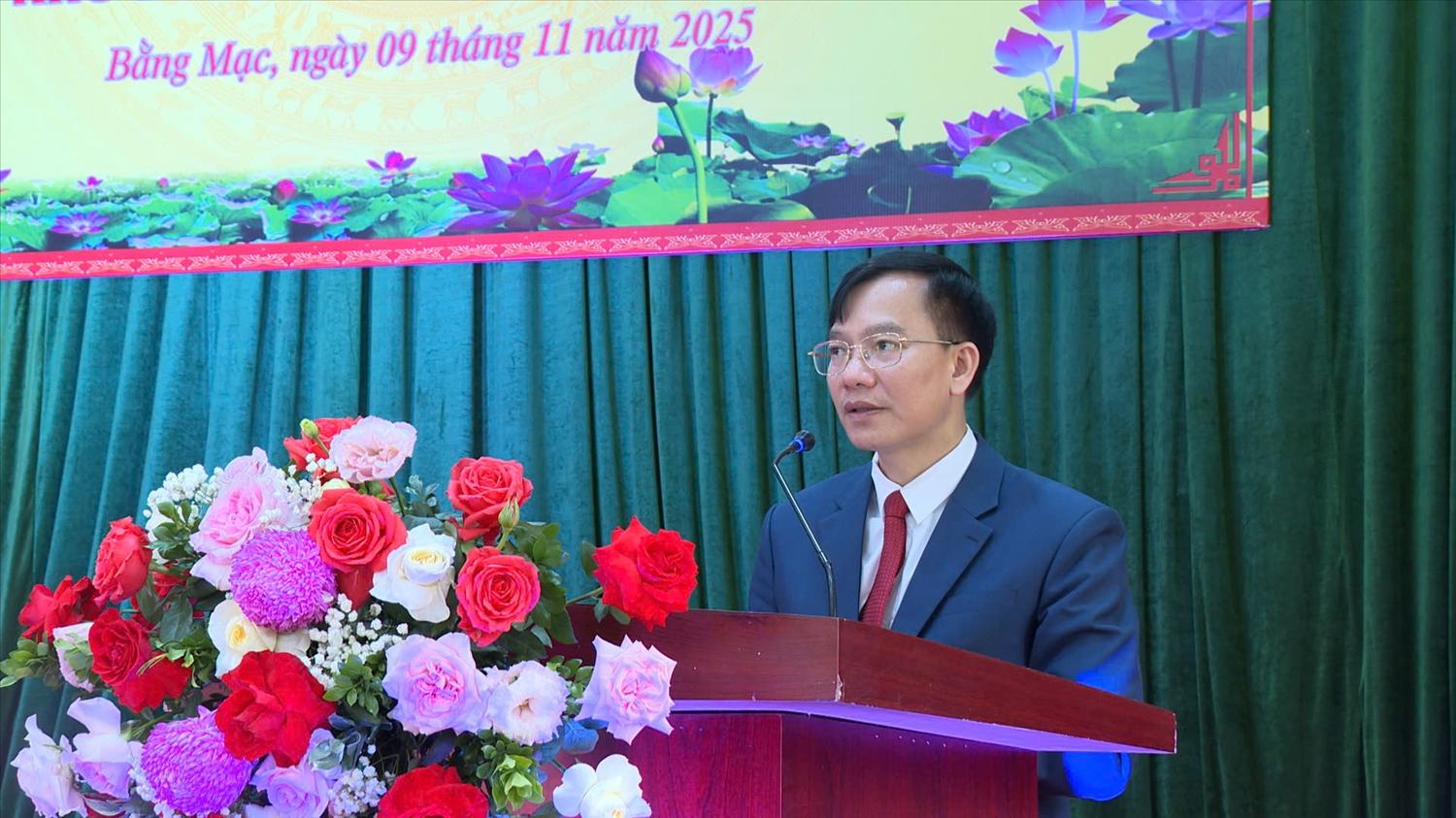 Ông Phùng Văn Nghĩa, Bí thư Đảng ủy, Chủ tịch HĐND xã Bằng Mạc, tỉnh Lạng Sơn phát biểu tại buổi lễ